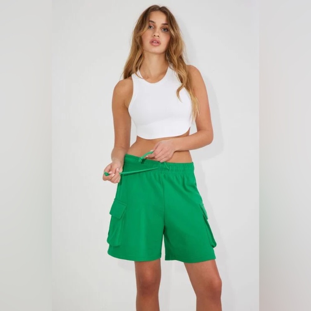 NWT Garage Fleece Cargo Shorts